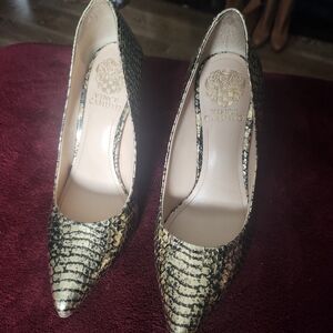 Vince Camuto Metallic Gold Snake-Print Pointed Toe Pumps
